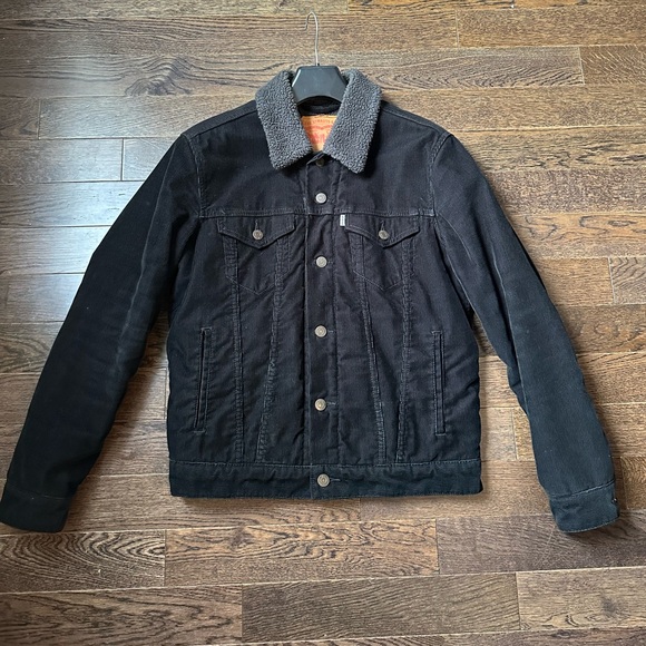 Levi’s Sherpa Jacket - Picture 1 of 4
